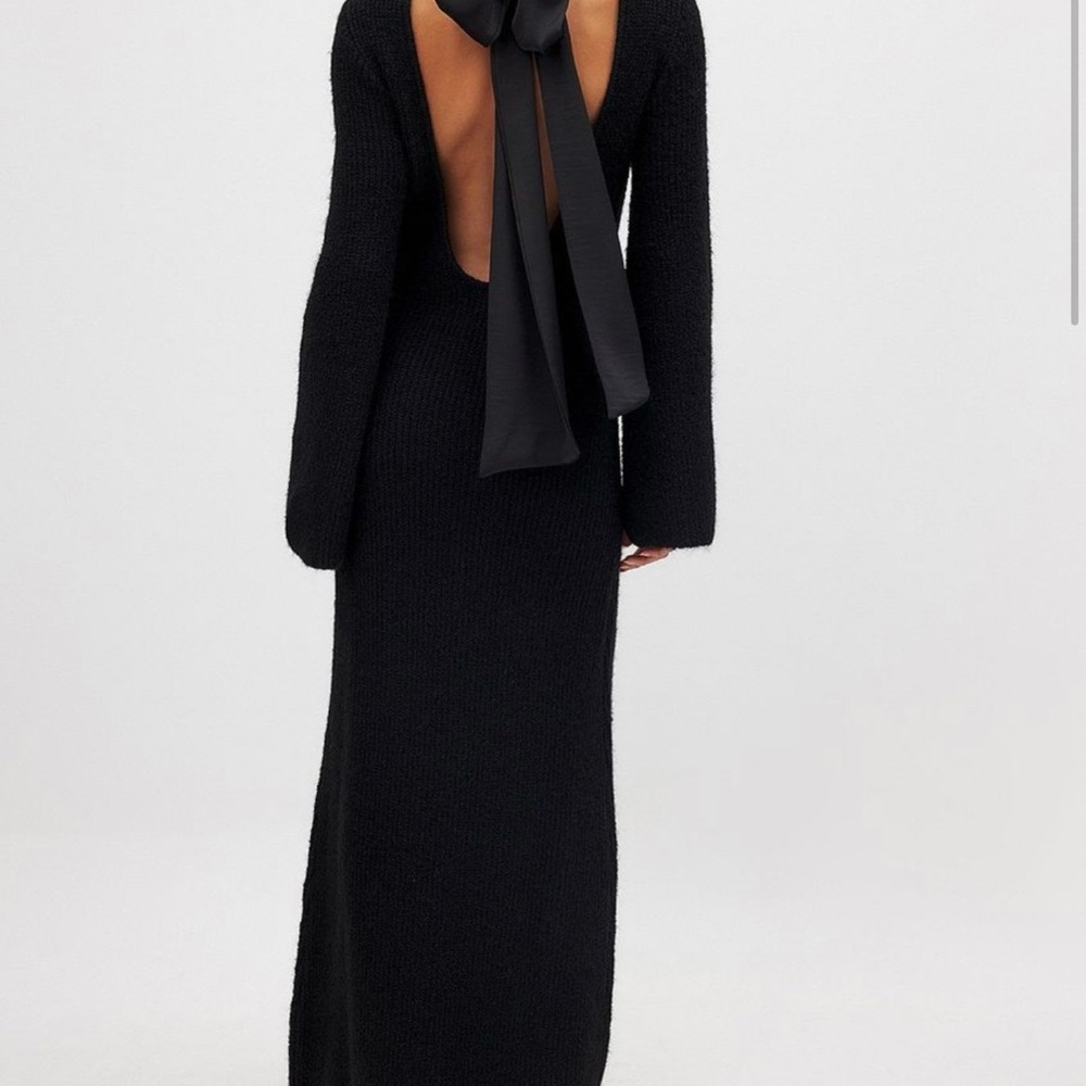 Elegant Knitted Bow Maxi Dress